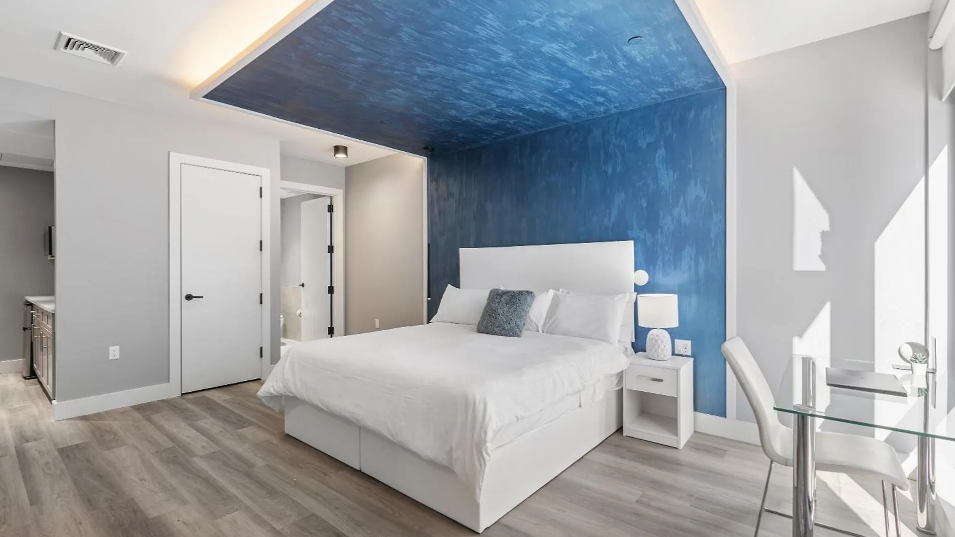 Global Luxury Suites At The Arches New York